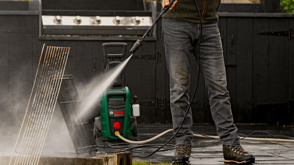 เครื่องฉีดน้ำแรงดันสูง