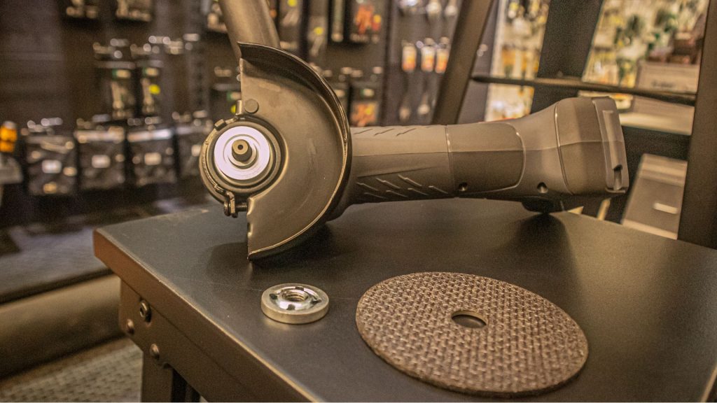 ใบตัดเหล็ก